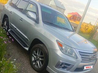 2012 Lexus LX 570 III Рестайлинг, серебристый, 4000000 рублей, вид 2