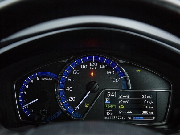 2015 Toyota Corolla Fielder XI (E160, E170, E180), чёрный, 1299000 рублей - вид 17