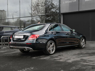 2017 Mercedes-Benz E-Класс 400 V (W213, S213, C238), зелёный, 3450000 рублей, вид 4