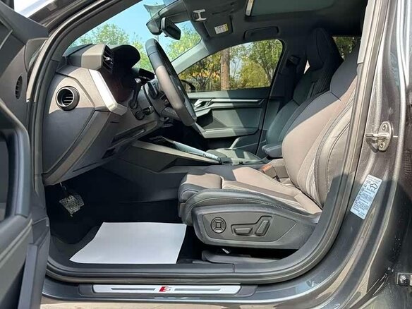 2022 Audi A3 Sportback 35 TFSI IV (8Y), серебристый, 1980000 рублей - вид 8