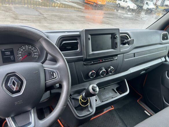 2021 Renault Master, оранжевый, 3400000 рублей - вид 8