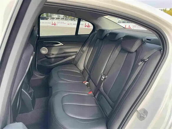 2023 BMW 1 серии 120i III (F52) Рестайлинг, белый, 1600999 рублей - вид 12