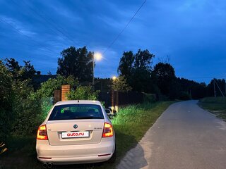 2011 Skoda Octavia II (A5) Рестайлинг, белый, 700000 рублей, вид 5