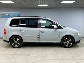 2005 Volkswagen Touran I, серебристый, 440000 рублей, вид 4