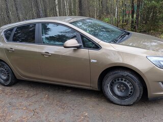 2012 Opel Astra J Рестайлинг, золотистый, 620000 рублей, вид 3