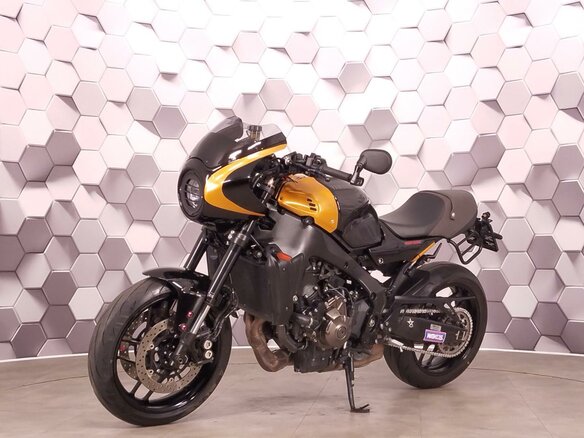 2022 Yamaha XSR900, чёрный, 927000 рублей - вид 1