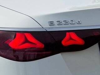 2024 Mercedes-Benz E-Класс 220 d VI (W214, S214), белый, 6480000 рублей, вид 5