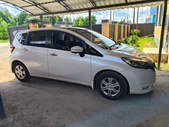 2016 Nissan Note II Рестайлинг, белый, 900000 рублей