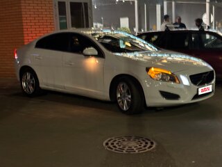 2010 Volvo S60 II, белый, 1000000 рублей, вид 4