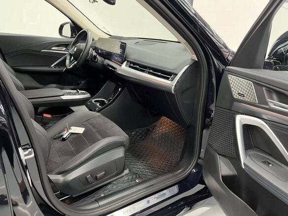 2024 BMW X1 Long 20Li sDrive III (U11/U12), синий, 3453000 рублей - вид 7