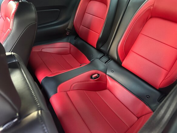 2021 Ford Mustang VI Рестайлинг, красный, 4200000 рублей - вид 33