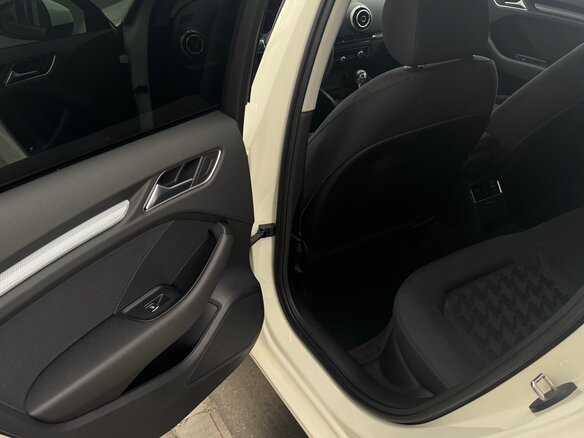 2013 Audi A3 III (8V), белый, 1375000 рублей - вид 14