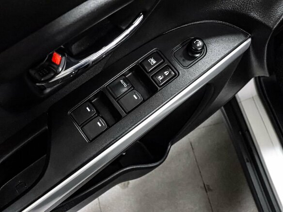 2014 Suzuki SX4 II (S-Cross), серебристый - вид 16