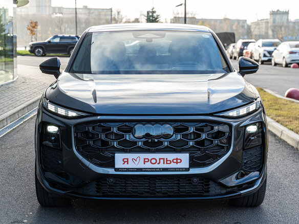 2026 Audi Q3 Sportback TFSI III (FJ), серый, 7499000 рублей - вид 2