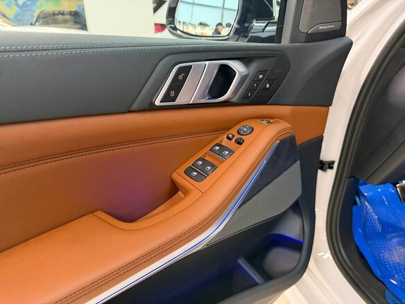 2025 BMW X5 30d IV (G05/G18), белый - вид 12