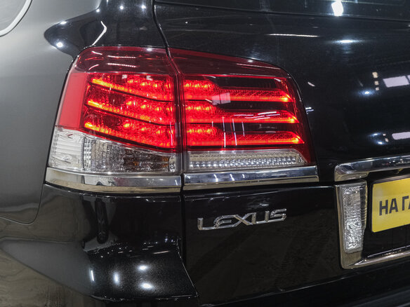 2013 Lexus LX 570 III Рестайлинг, чёрный, 4069000 рублей - вид 8