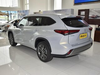 2026 Toyota Highlander IV (XU70), серебристый, 5160000 рублей, вид 5