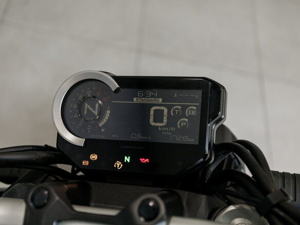2020 Honda CB 1000R, чёрный, 1300000 рублей - вид 12