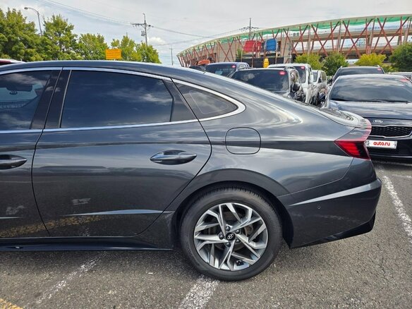 2022 Hyundai Sonata VIII (DN8), серый, 2100000 рублей - вид 13