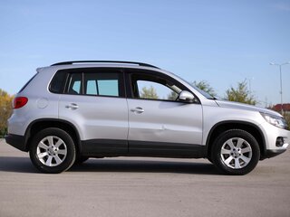 2012 Volkswagen Tiguan I Рестайлинг, серебристый, 1220550 рублей, вид 4