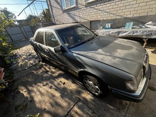 1992 Mercedes-Benz E-Класс 320 I (W124), серый, 400000 рублей, вид 2