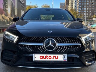 2020 Mercedes-Benz A-Класс 200 IV (W177), чёрный, 2700000 рублей, вид 3