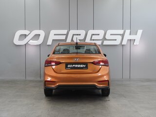 2017 Hyundai Solaris II, оранжевый, 1149000 рублей, вид 4