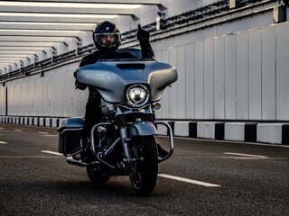 2014 Harley-Davidson Street Glide, серебристый, 1202202 рублей, вид 3