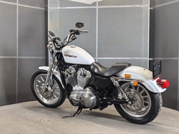 2007 Harley-Davidson Sportster 883, белый, 625000 рублей - вид 5
