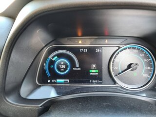 2017 Nissan Leaf II (ZE1), чёрный, 1550000 рублей, вид 5