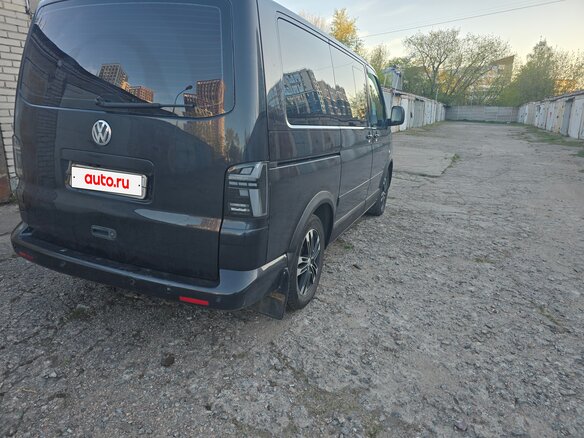 2004 Volkswagen Multivan T5, чёрный, 1525000 рублей - вид 2