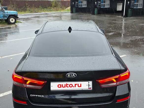 2019 Kia Optima IV Рестайлинг, красный, 1690000 рублей - вид 10