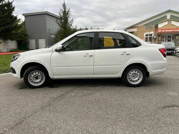 2026 Lada (ВАЗ) Granta CNG I Рестайлинг, белый, 1203000 рублей - вид 2