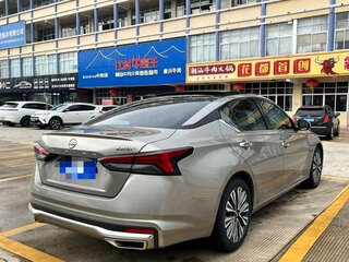 2022 Nissan Altima VI (L34) Рестайлинг, бежевый, 1906000 рублей, вид 3