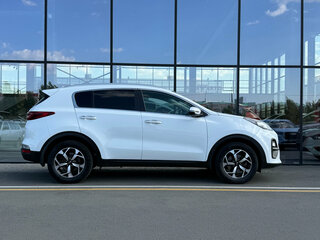 2020 Kia Sportage IV Рестайлинг, белый, 2250000 рублей, вид 3