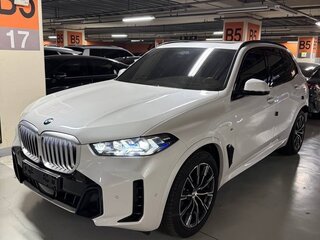 2024 BMW X5 30d IV (G05/G18) Рестайлинг, белый, 11500000 рублей, вид 1