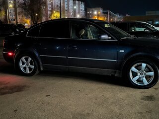 2001 Volkswagen Passat B5 Рестайлинг, синий, 360000 рублей, вид 4