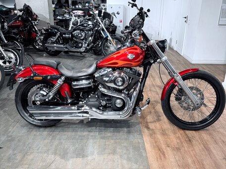 2012 Harley-Davidson Dyna Wide Glide, красный, 1100000 рублей, вид 2