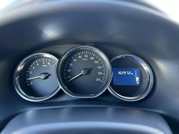 2015 Renault Logan II, синий, 635000 рублей - вид 16