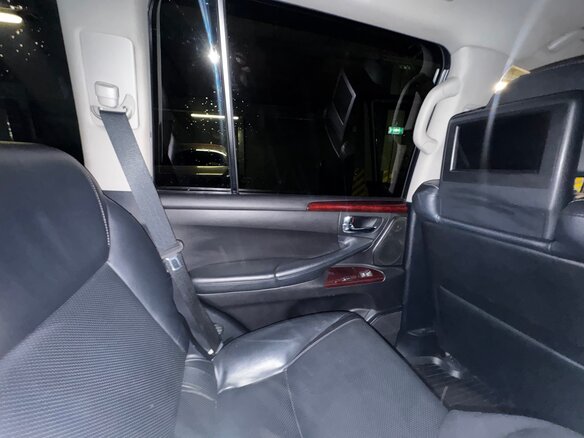 2012 Lexus LX 570 III Рестайлинг, серебристый, 6500000 рублей - вид 28