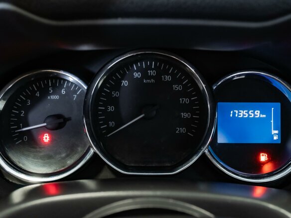 2017 Nissan Terrano III (D10), белый, 980000 рублей - вид 12