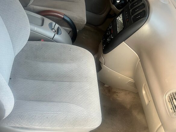 2003 Dodge Caravan IV, серый - вид 11