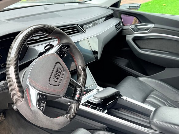 2019 Audi e-tron 50 I, белый, 3350000 рублей - вид 9