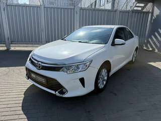 2015 Toyota Camry VII (XV50) Рестайлинг, белый, 1459000 рублей, вид 1