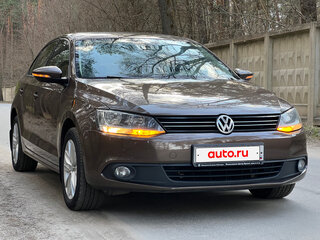 2013 Volkswagen Jetta VI, коричневый, 1050000 рублей, вид 1
