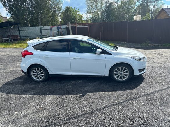 2017 Ford Focus III Рестайлинг, белый, 1290000 рублей - вид 17