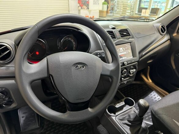 2026 Lada (ВАЗ) Granta Active Cross I Рестайлинг, красный - вид 13