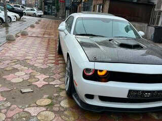 2015 Dodge Challenger R__T III Рестайлинг 2, белый, 1550000 рублей, вид 1