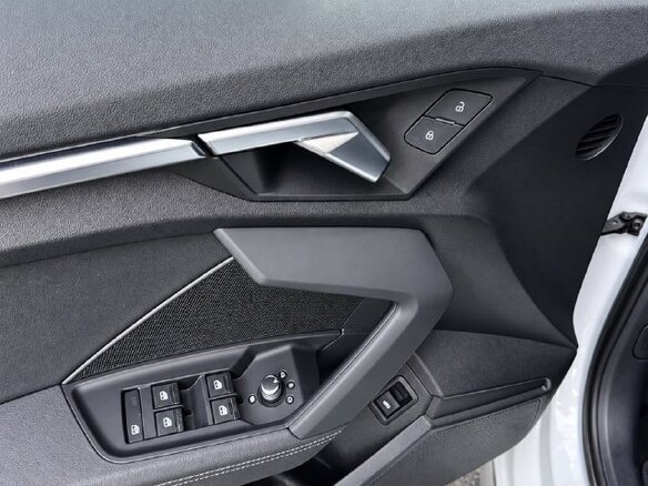 2021 Audi A3 Sportback 35 TFSI IV (8Y), белый, 2090000 рублей - вид 9