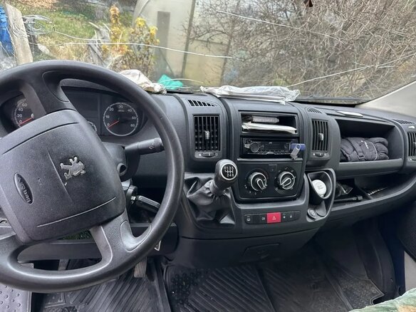 2013 Peugeot Expert, синий, 1300000 рублей - вид 4